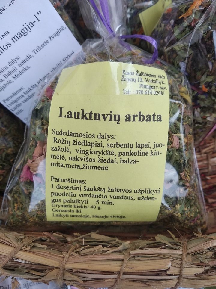 "Lauktuvių"